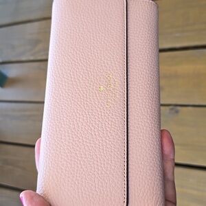 kate spade NWOT Pale Pink Pebbled Leather Wallet with Gold Logo 7.75x4.25